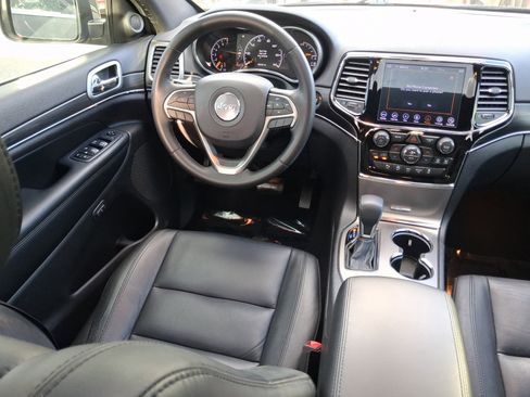 Used 2020 Jeep Grand Cherokee Limited w/ Premium Lighting Group image 9