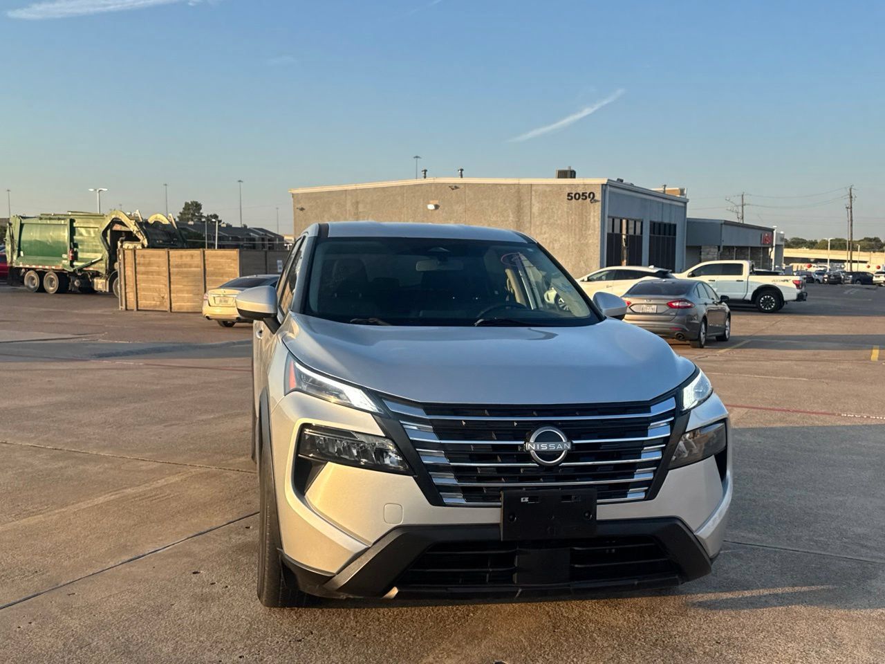 Certified 2024 Nissan Rogue SV AWD/4WD image 4