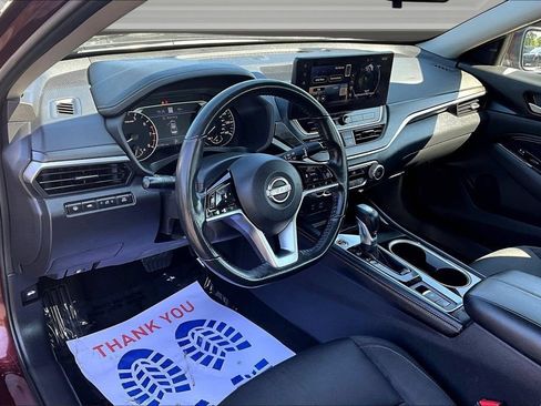 Used 2023 Nissan Altima 2.5 SV w/ SV Premium Package FWD image 16
