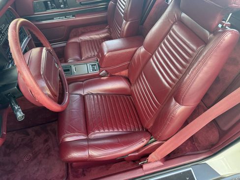 Used 1990 Buick Reatta Convertible image 17