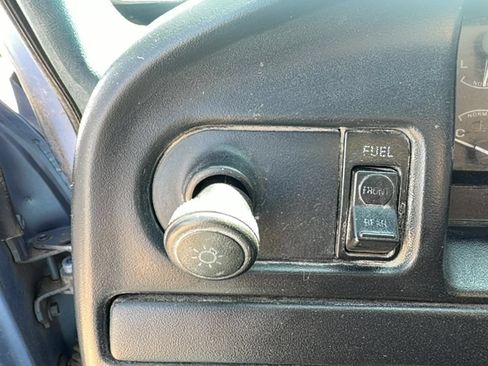 Used 1996 Ford F150 2WD Regular Cab image 16