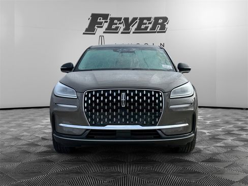 Used 2025 Lincoln Corsair Reserve image 8