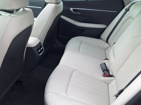 New 2025 Hyundai Sonata Limited FWD image 12
