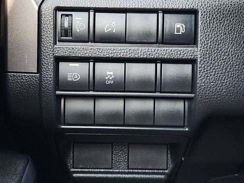 Used 2025 Toyota 4Runner SR5 AWD/4WD image 23
