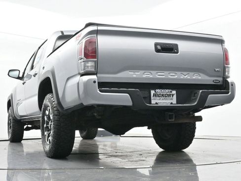 Used 2022 Toyota Tacoma TRD Off-Road w/ Technology Package AWD/4WD image 47