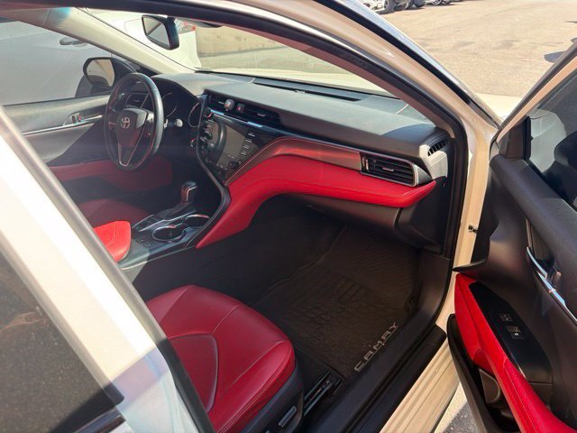 Used 2020 Toyota Camry XSE w/ Blackout Package FWD image 15