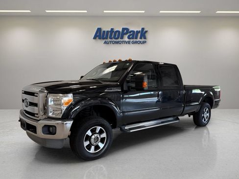 Used 2013 Ford F250 Lariat w/ Snow Plow Prep Pkg AWD/4WD image 3