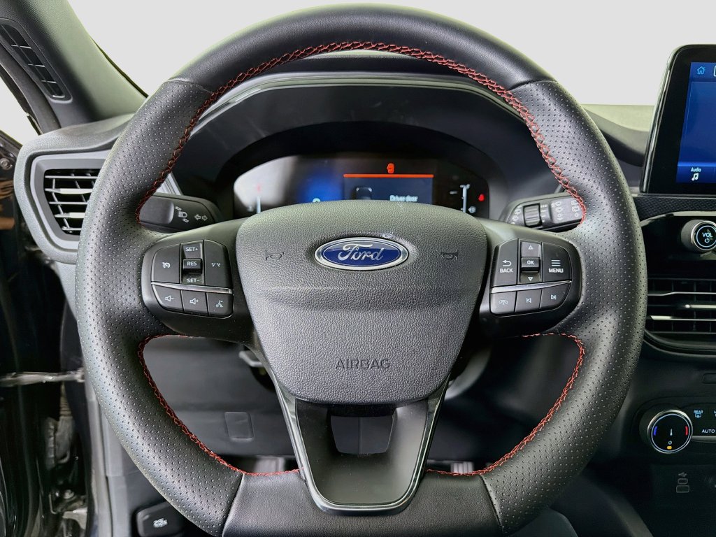 Used 2025 Ford Escape ST-Line AWD/4WD image 15
