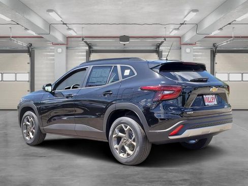 New 2026 Chevrolet Trax LT FWD image 6