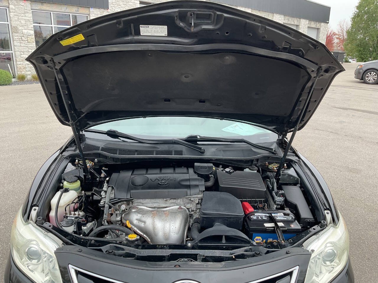 Used 2011 Toyota Camry LE FWD image 42