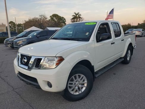 Used 2019 Nissan Frontier SV image 8