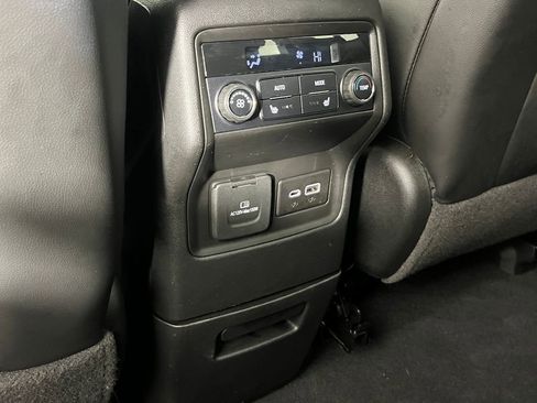 Used 2021 GMC Acadia AT4 w/ Preferred Package image 27