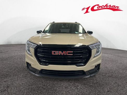 Certified 2023 GMC Terrain SLT w/ Elevation Edition image 37