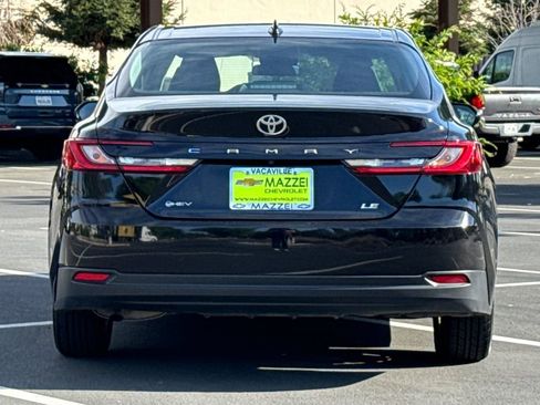 Used 2025 Toyota Camry LE FWD image 12
