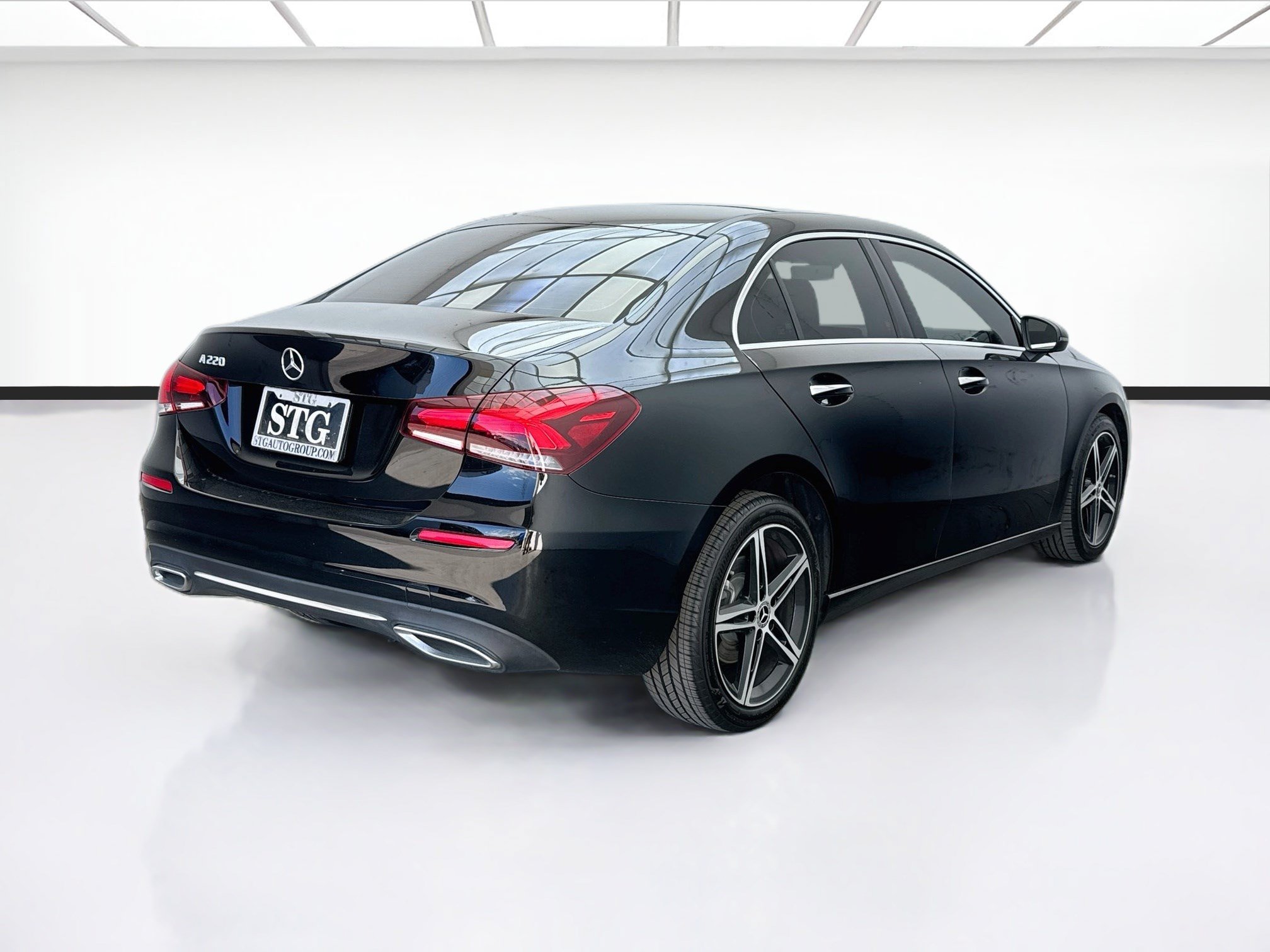 Used 2022 Mercedes-Benz A 220 image 4