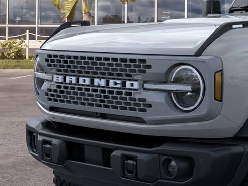New 2026 Ford Bronco Badlands w/ Sasquatch Package AWD/4WD image 45