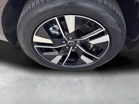 New 2026 Volvo XC60 B5 Core image 19