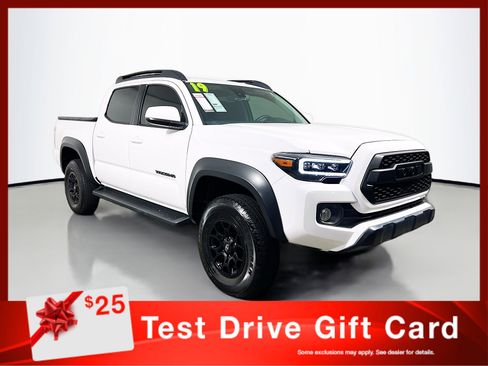 Used 2019 Toyota Tacoma SR5 image 1