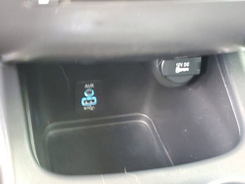 Used 2019 Dodge Journey SE FWD image 21