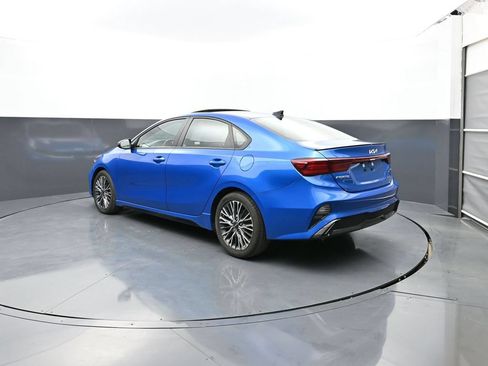 Used 2023 Kia Forte GT-Line w/ GT-Line Premium Package FWD image 3
