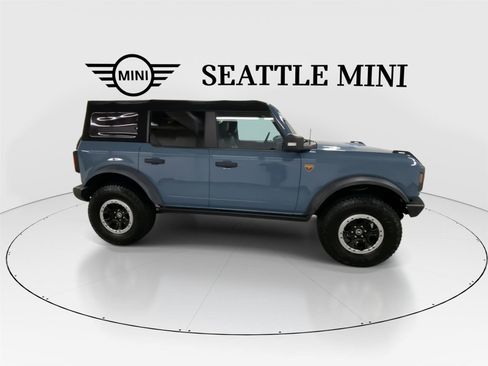 Used 2022 Ford Bronco Badlands w/ Sasquatch Package image 13