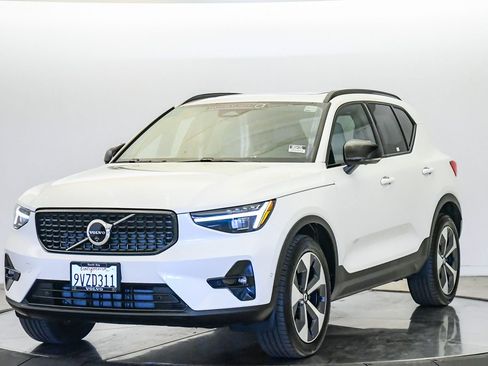 Certified 2026 Volvo XC40 B5 Plus w/ Protection Package Premier AWD/4WD image 1