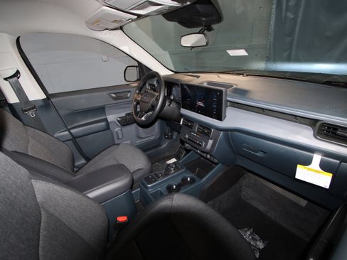 New 2025 Ford Maverick XLT w/ Black Appearance Package image 17