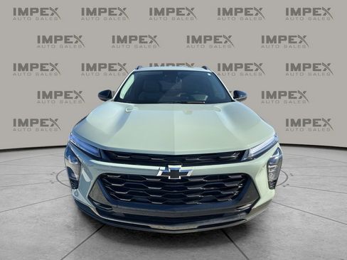 Used 2025 Chevrolet Trax ACTIV w/ Driver Confidence Package image 8