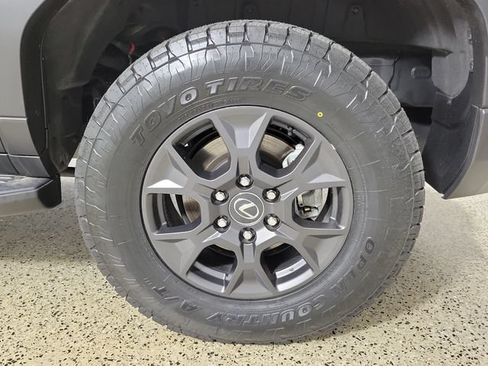 Used 2024 Lexus GX 550 AWD/4WD image 8