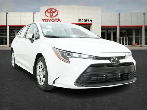 New 2026 Toyota Corolla LE image 31
