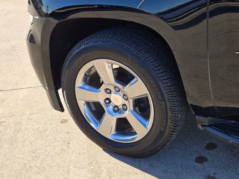 Used 2020 Chevrolet Tahoe LT image 11