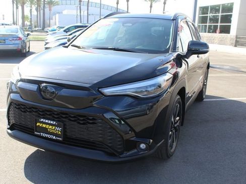 Certified 2024 Toyota Corolla Cross AWD Hybrid w/ Convenience Package image 4