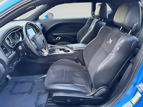 Used 2016 Dodge Challenger R/T Scat Pack image 10