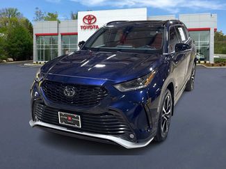 Used 2022 Toyota Highlander XSE AWD/4WD video 1