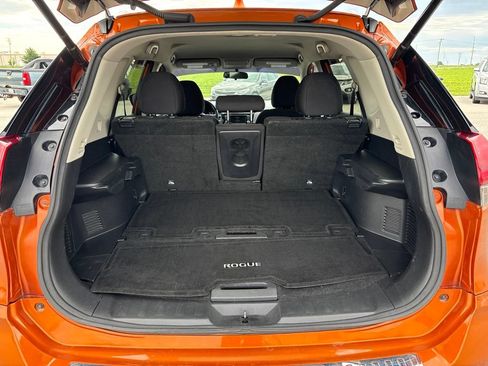 Used 2018 Nissan Rogue SV FWD image 9