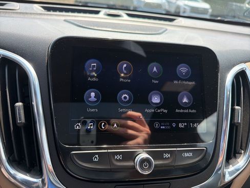 Used 2024 Chevrolet Equinox Premier image 14