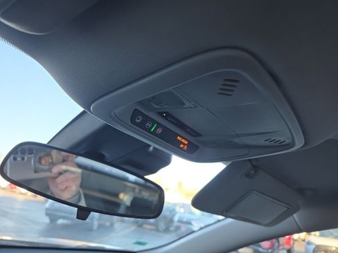 Used 2024 Chevrolet Malibu LT image 26