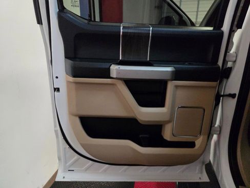 Used 2021 Ford F250 Lariat w/ Lariat Ultimate Package image 37