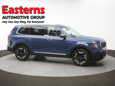 Used 2025 Kia Telluride S FWD image 49