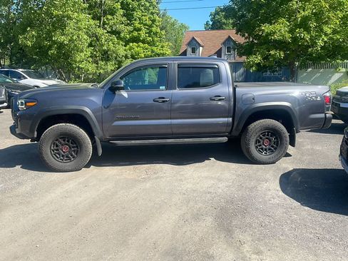 Used 2023 Toyota Tacoma TRD Pro AWD/4WD image 5