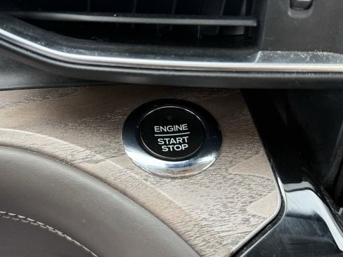 Used 2021 Ford Explorer Platinum w/ Equipment Group 601A image 22