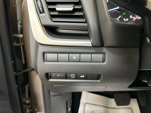 Certified 2024 Nissan Rogue SV image 20