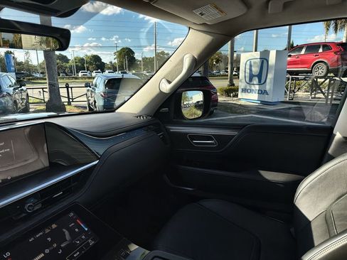 Used 2025 INFINITI QX80 Luxe image 17