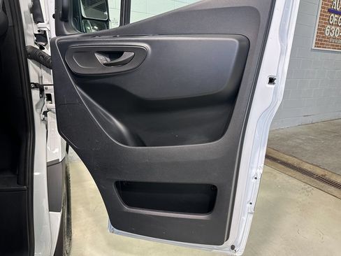 Used 2024 Mercedes-Benz Sprinter 2500 image 11
