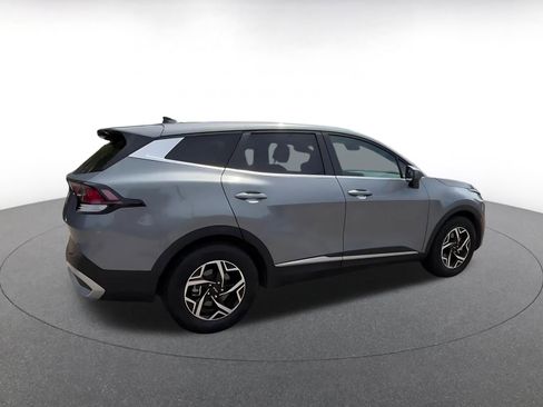 Used 2025 Kia Sportage LX FWD image 15