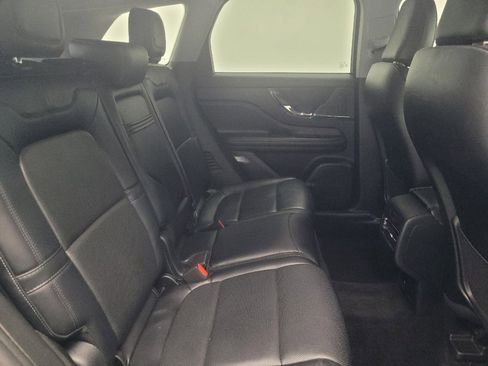 Used 2022 Lincoln Corsair AWD w/ Premium Package image 19