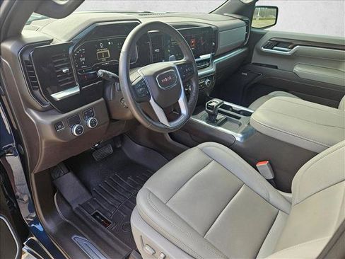 Used 2023 GMC Sierra 1500 SLT image 9