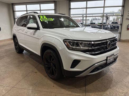 Used 2022 Volkswagen Atlas SE image 4