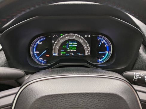 Used 2021 Toyota RAV4 SE w/ Weather & Moonroof Package AWD/4WD image 9
