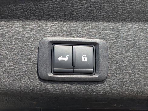 Used 2025 Mitsubishi Outlander SE AWD/4WD image 11